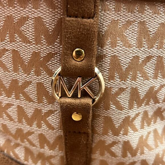 Michael Kors women’s boots - Picture 6 of 9